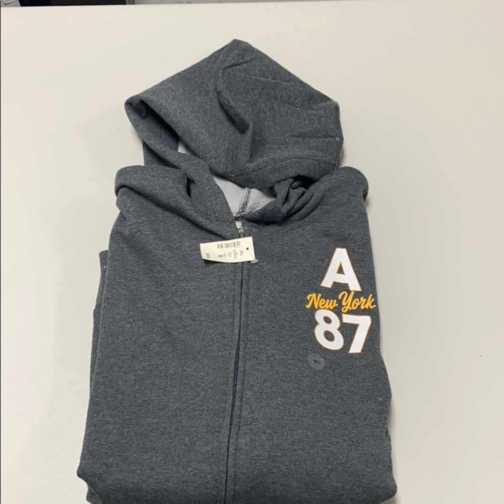NWT Men’s Aeropostale Zip-Up Hoodie